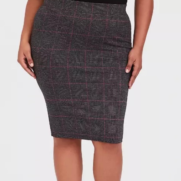 torrid Dresses & Skirts - NWT Torrid grey plaid knit pencil skirt